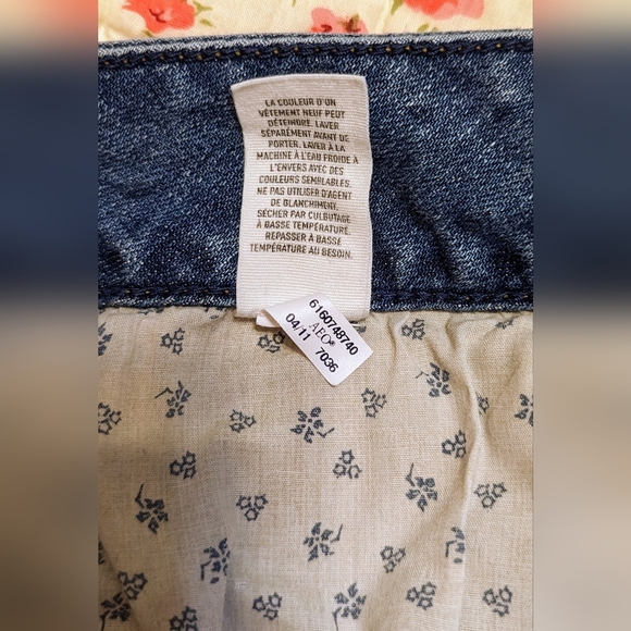 💥5 for 25 💥 American Eagle Artist distressed crop jeans 👖size 12 - Picture 7 of 16